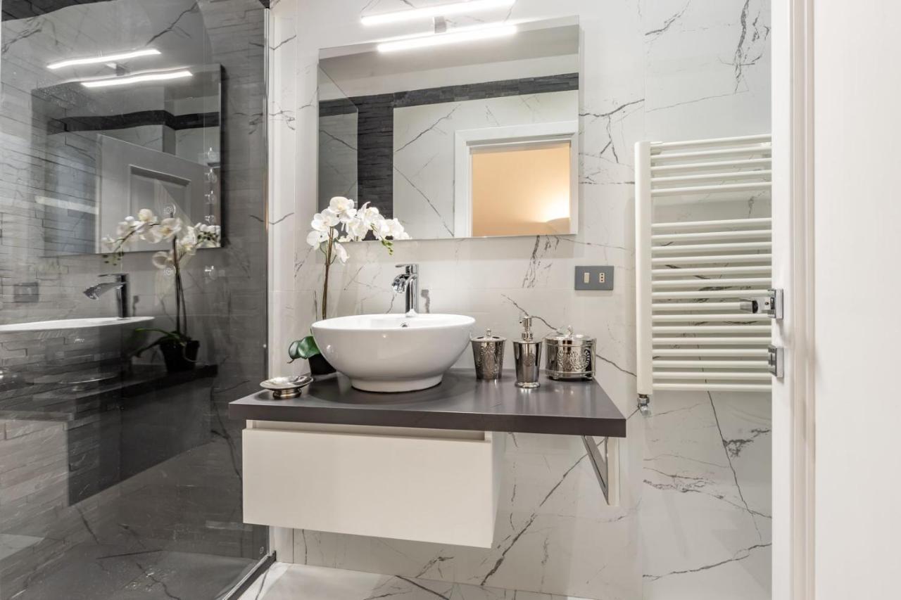 Trevi Luxury Apartment Jacuzzi 로마 외부 사진