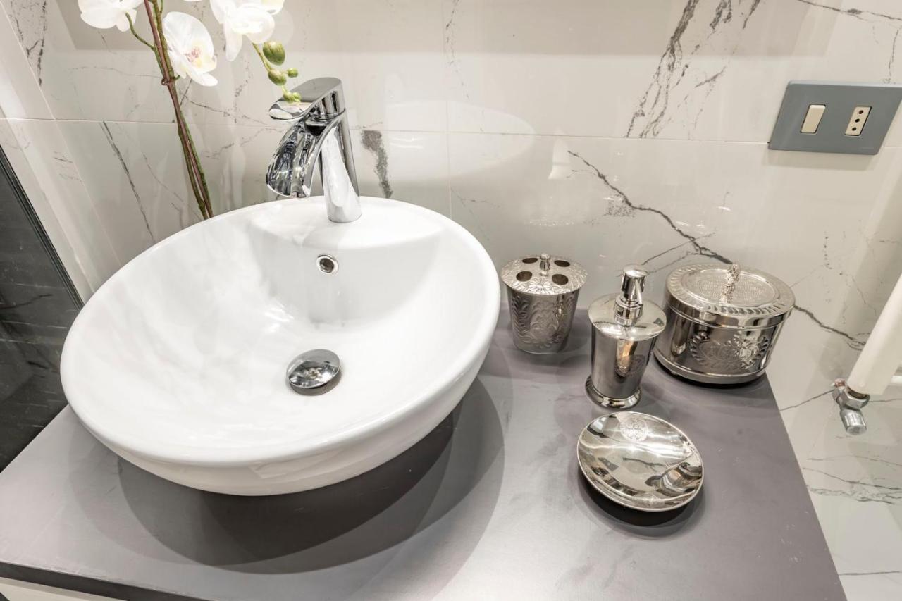 Trevi Luxury Apartment Jacuzzi 로마 외부 사진