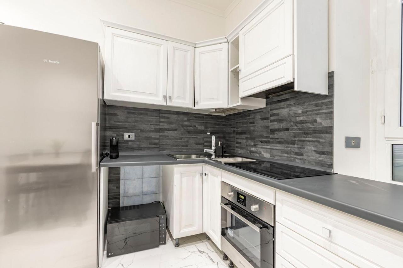 Trevi Luxury Apartment Jacuzzi 로마 외부 사진