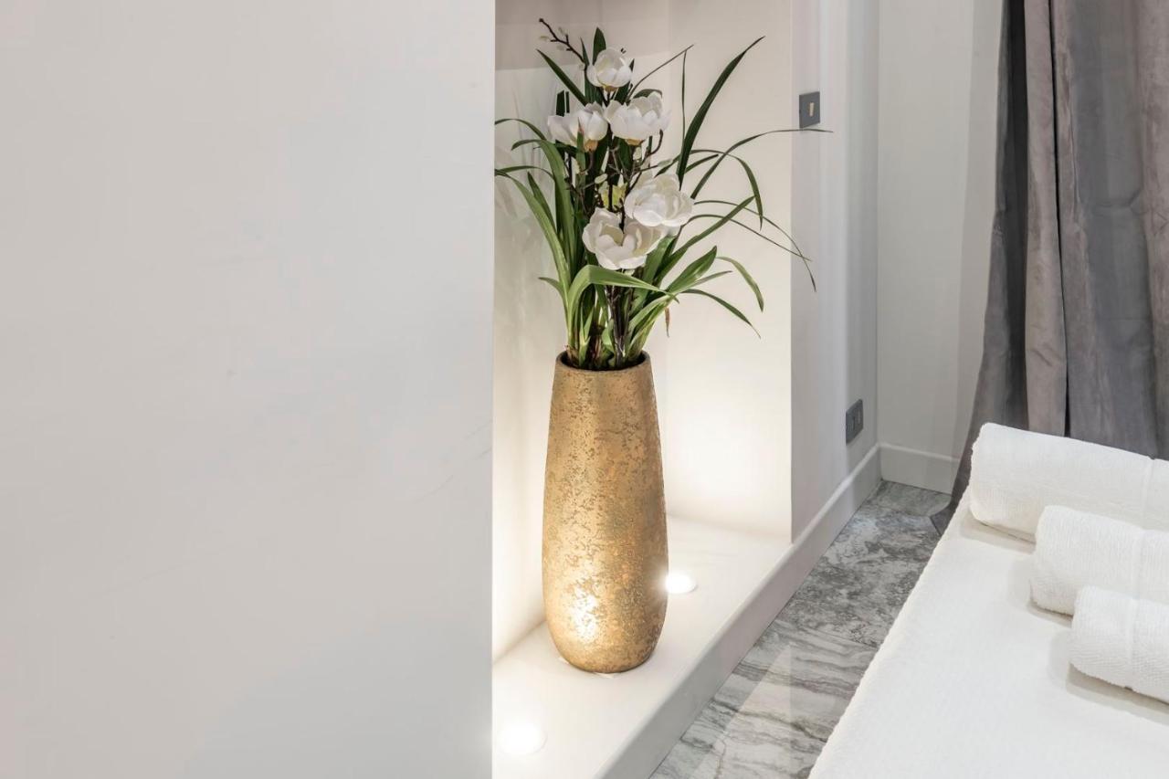 Trevi Luxury Apartment Jacuzzi 로마 외부 사진